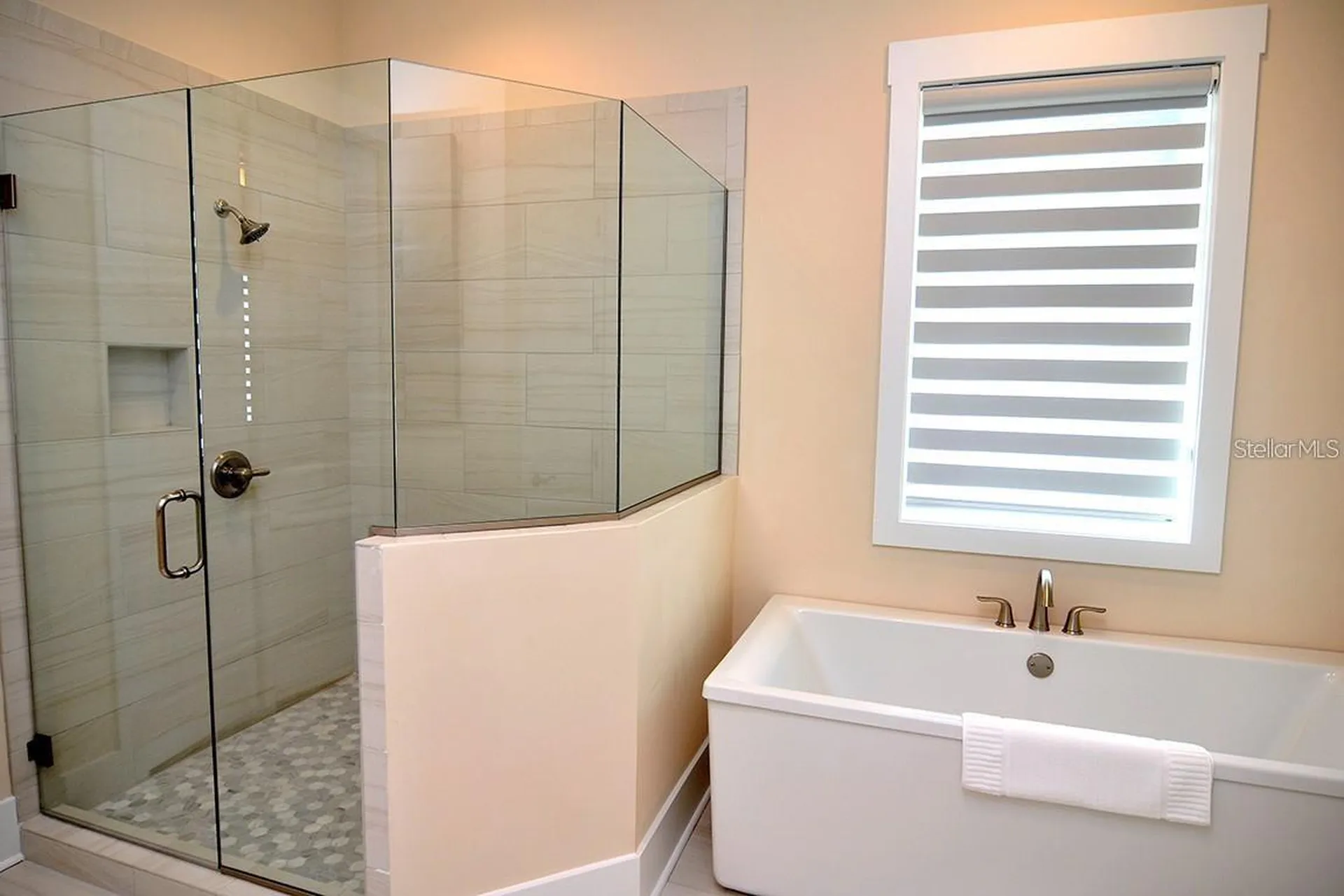 16 Outlook Way Dunedin FL 34698