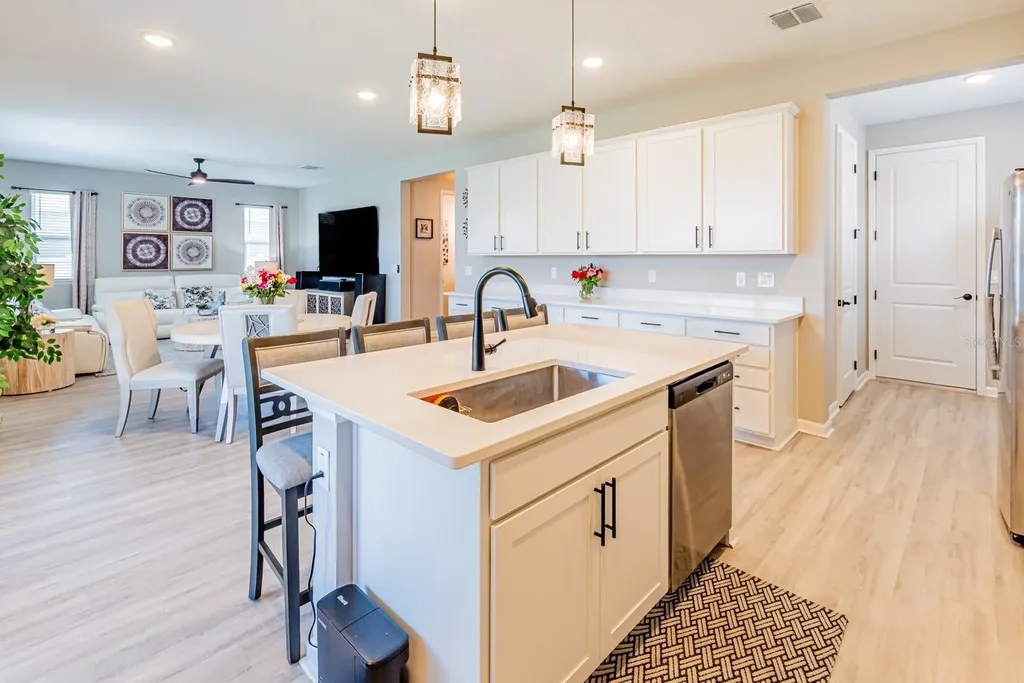 3711 Malad Way Tavares FL 32778