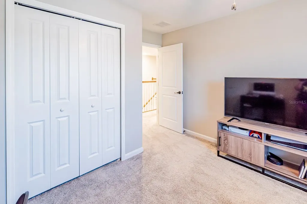 3711 Malad Way Tavares FL 32778