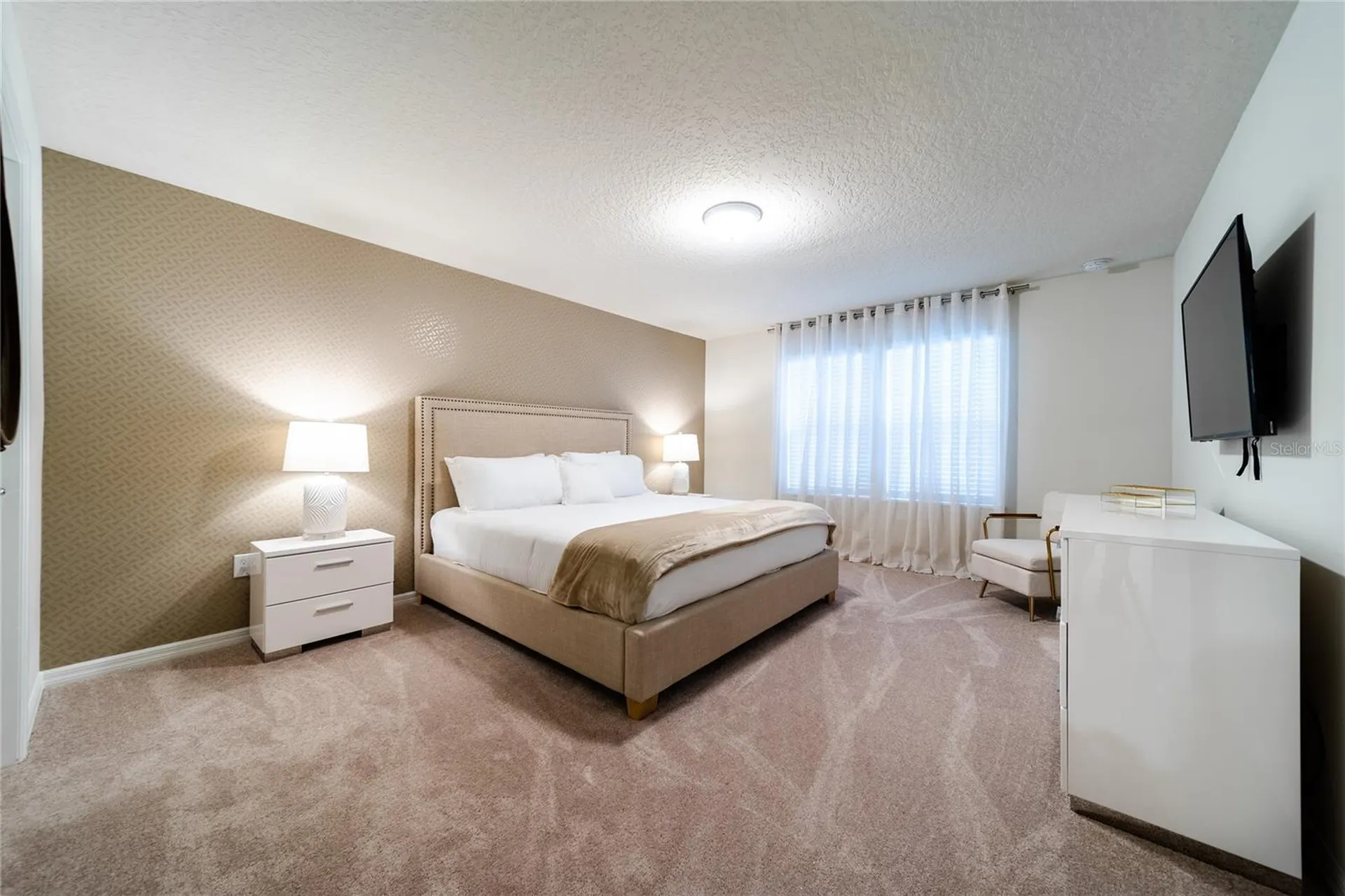 2422 Dubai Street Kissimmee FL 34747