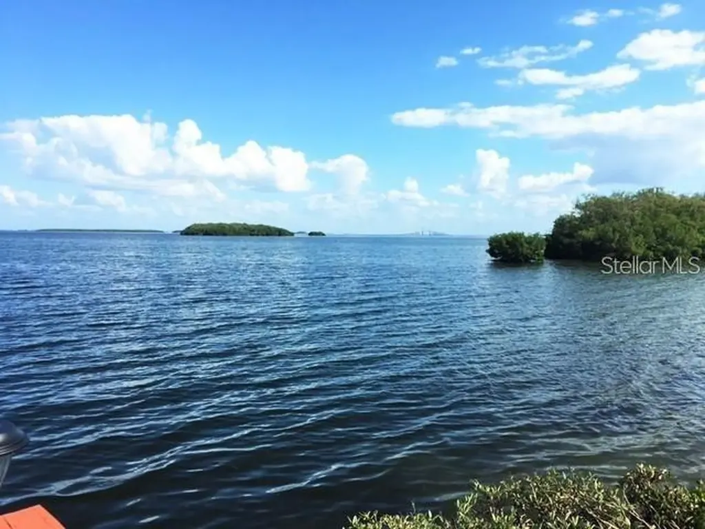 1515 Pinellas Bayway S Tierra Verde FL 33715