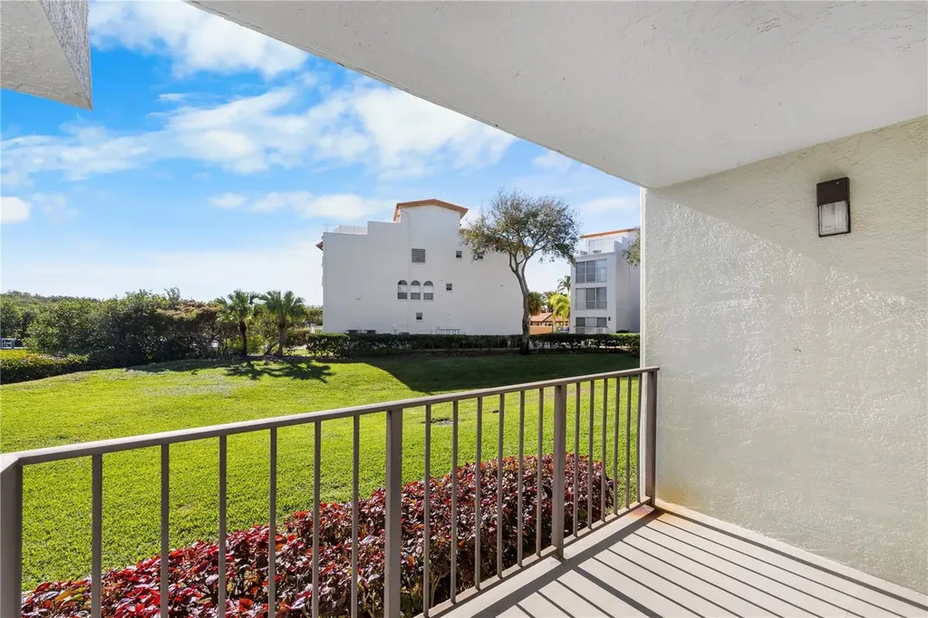 1515 Pinellas Bayway S Tierra Verde FL 33715