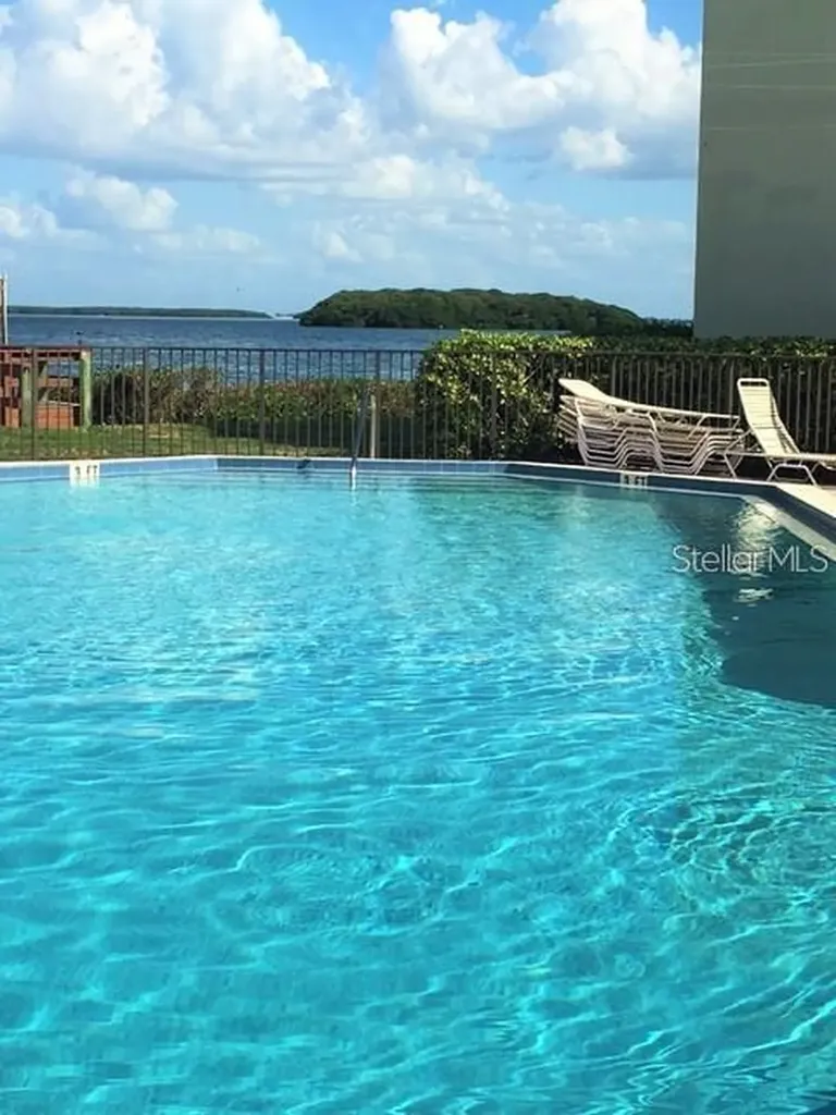 1515 Pinellas Bayway S Tierra Verde FL 33715