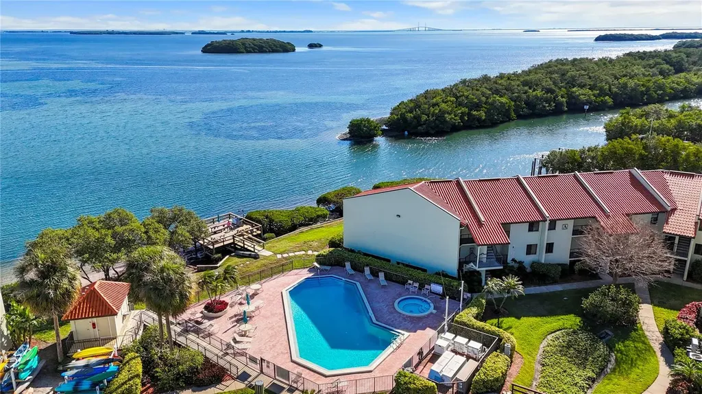 1515 Pinellas Bayway S Tierra Verde FL 33715