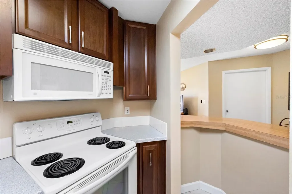 1515 Pinellas Bayway S Tierra Verde FL 33715