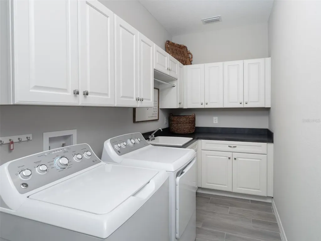 5555 NW 40th Place Ocala FL 34482