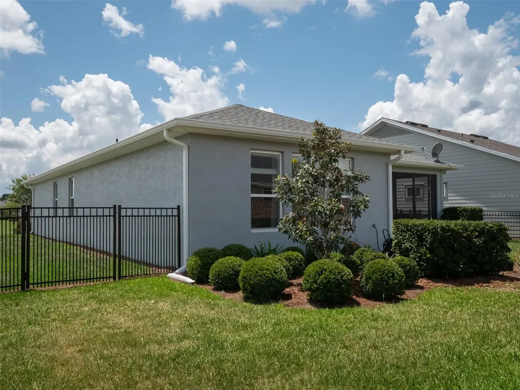 5555 NW 40th Place Ocala FL 34482