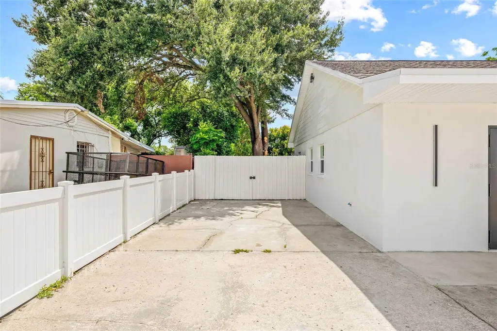 7311 N Armenia Avenue Tampa FL 33604