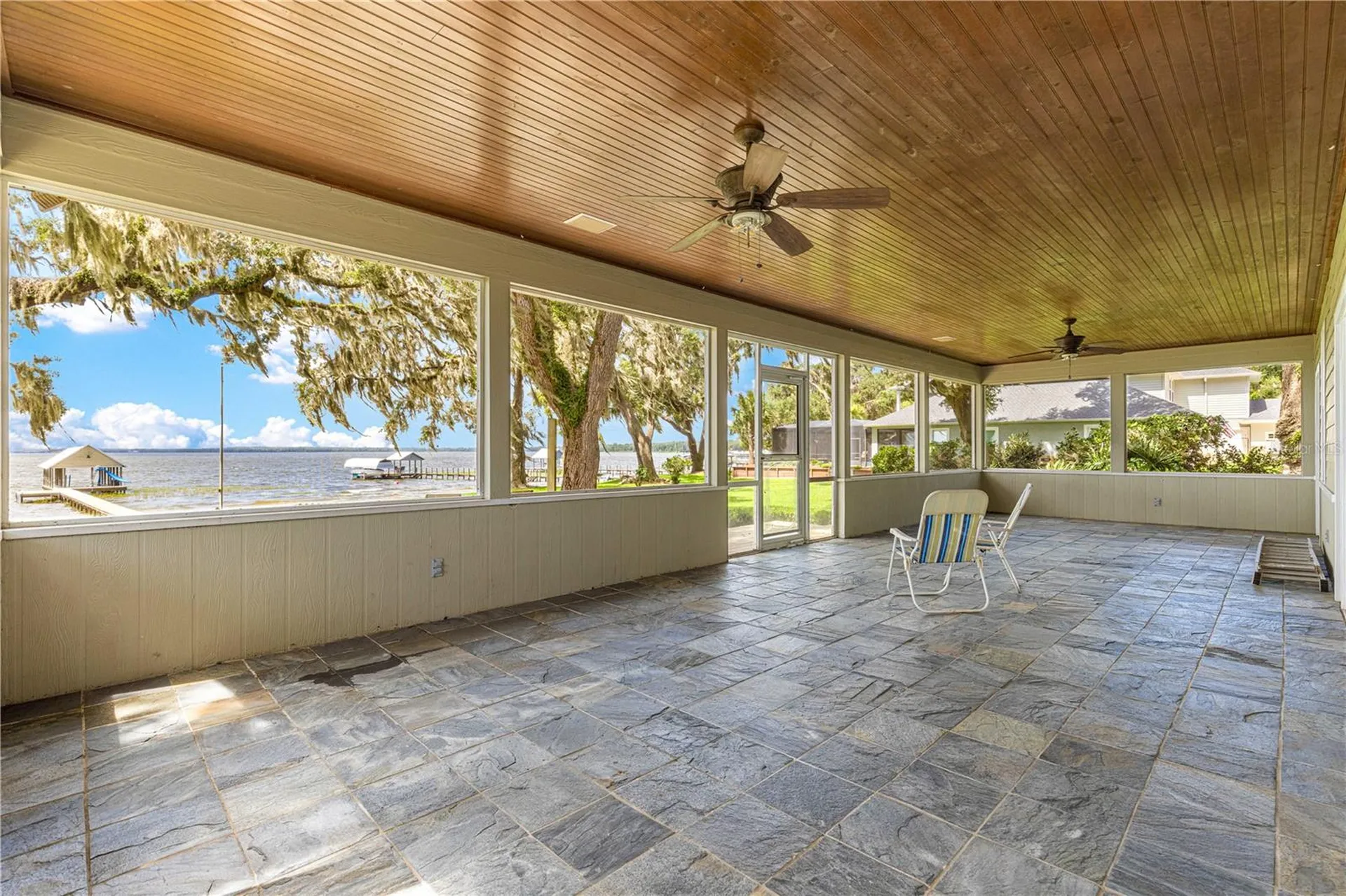 12360 E Highway 25 Ocklawaha FL 32179