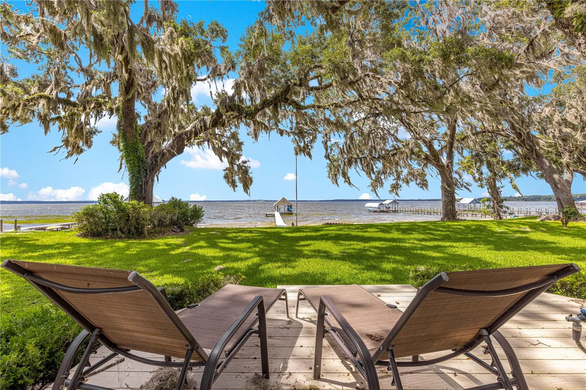 12360 E Highway 25 Ocklawaha FL 32179