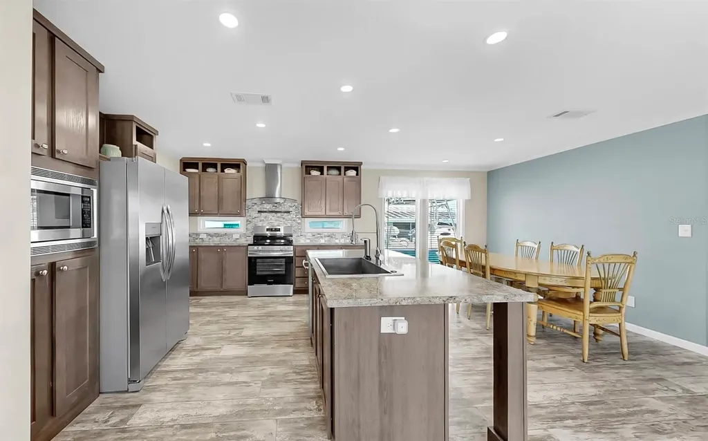 420 49th Street E Palmetto FL 34221
