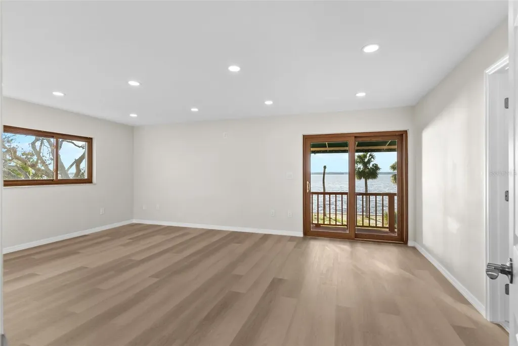 316 Shore Drive E Oldsmar FL 34677