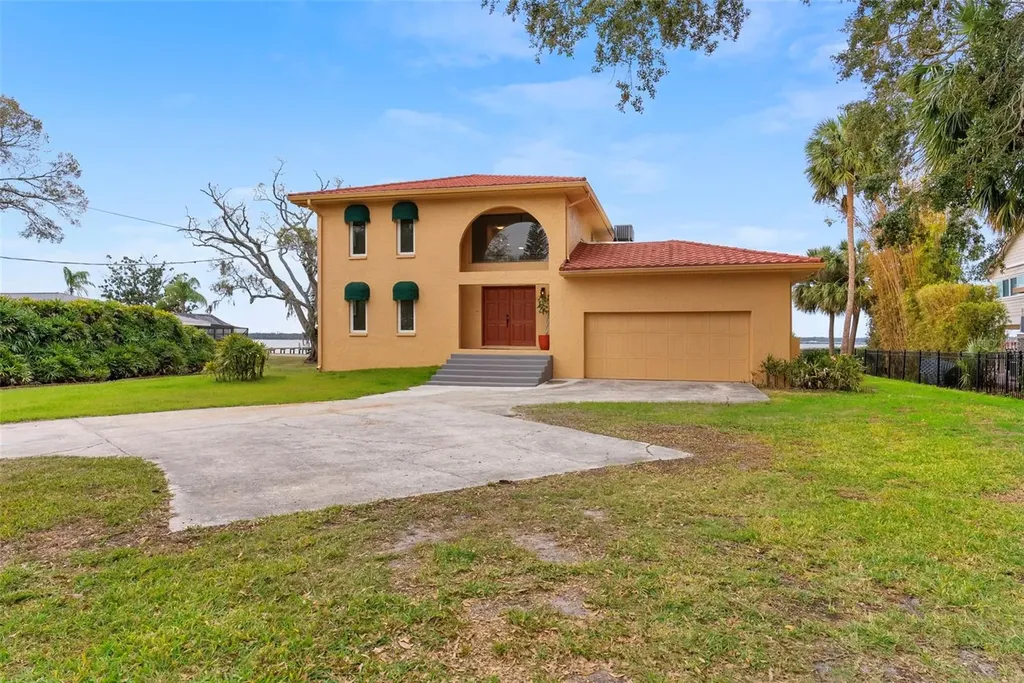 316 Shore Drive E Oldsmar FL 34677