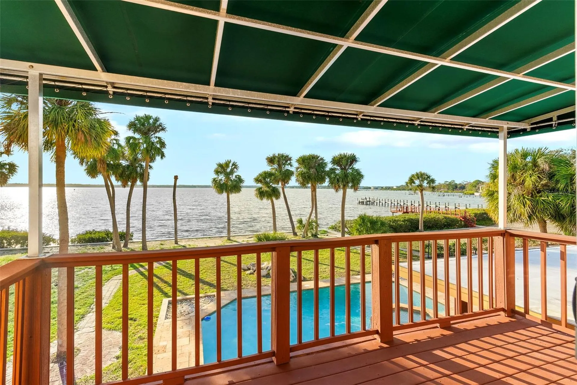 316 Shore Drive E Oldsmar FL 34677