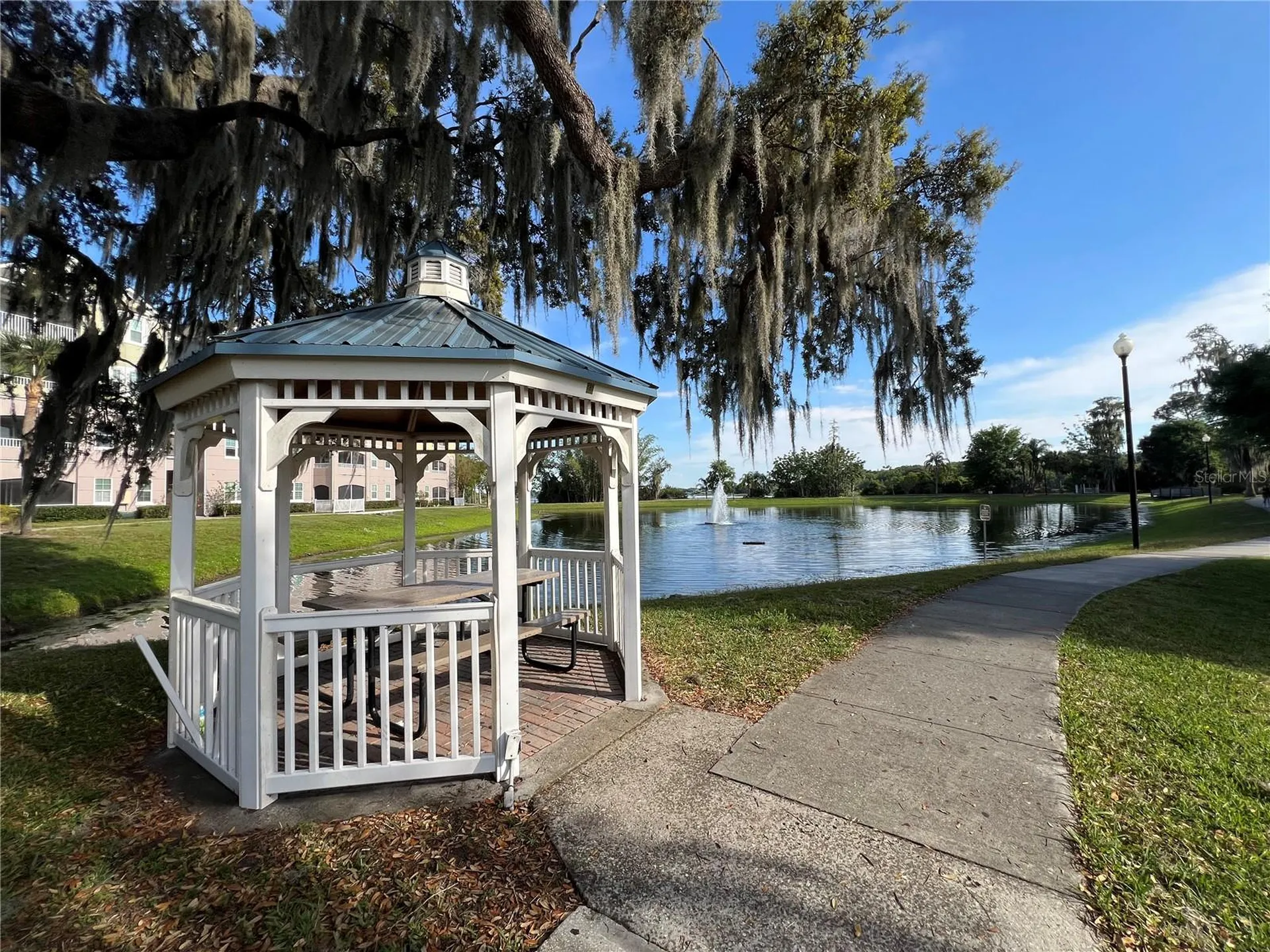 6685 Queens Borough Avenue Orlando FL 32835