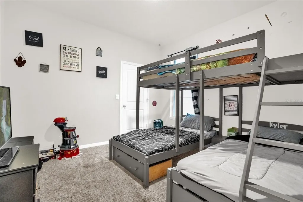 6775 Sarus Crane Point Harmony FL 34773
