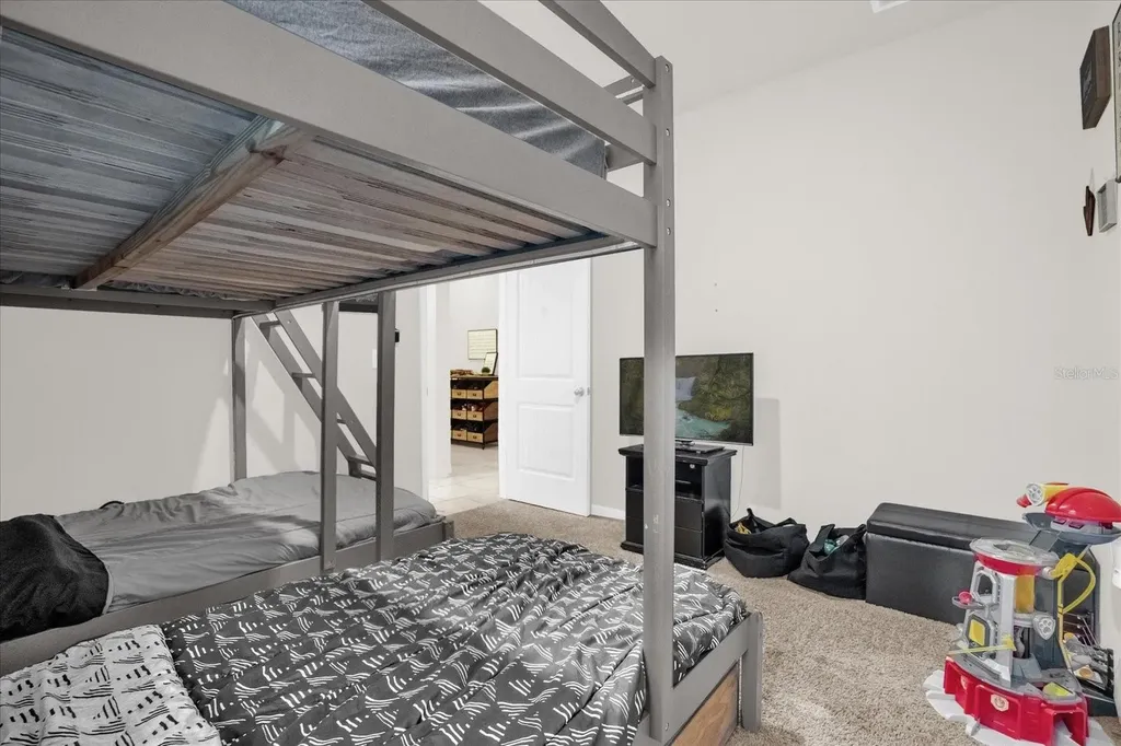 6775 Sarus Crane Point Harmony FL 34773