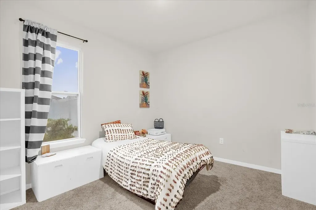 6775 Sarus Crane Point Harmony FL 34773