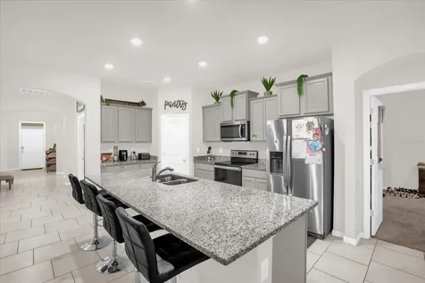 6775 Sarus Crane Point Harmony FL 34773