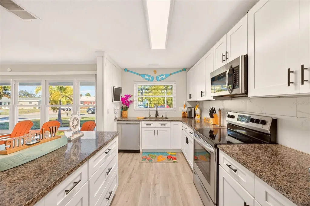 5235 40th Street S St Petersburg FL 33711