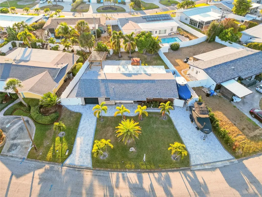 5235 40th Street S St Petersburg FL 33711