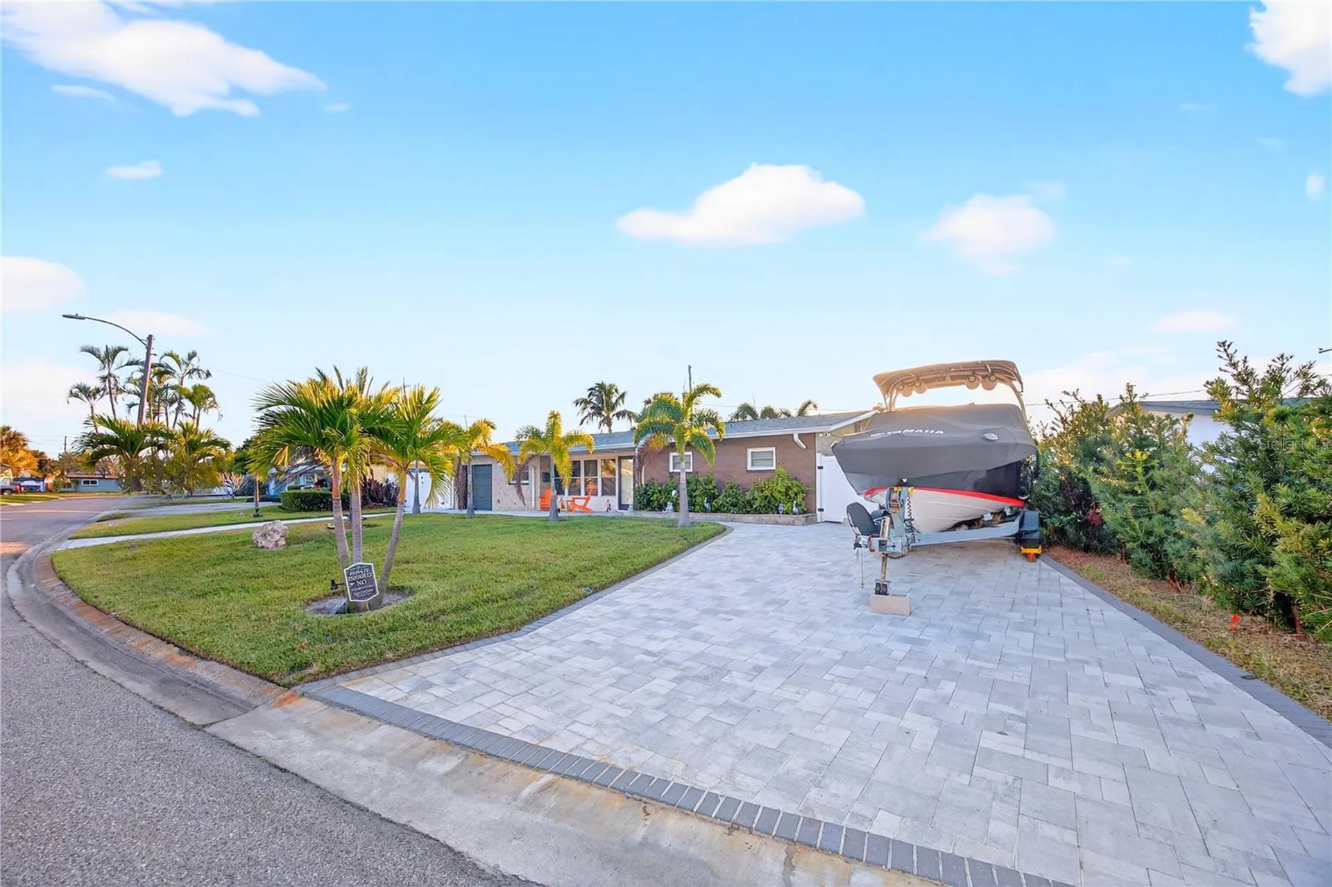 5235 40th Street S St Petersburg FL 33711