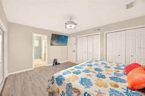 5235 40th Street S St Petersburg FL 33711