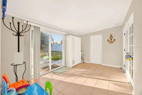 5235 40th Street S St Petersburg FL 33711