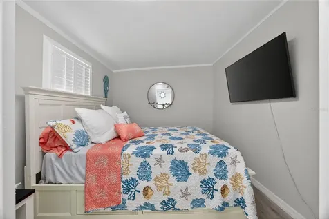5235 40th Street S St Petersburg FL 33711