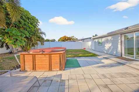 5235 40th Street S St Petersburg FL 33711