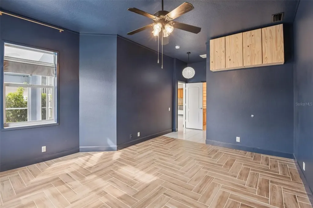 1266 Paradise Lake Drive Tarpon Springs FL 34689