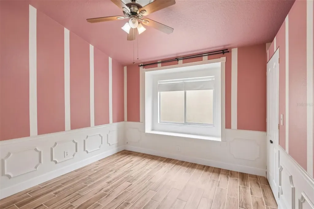 1266 Paradise Lake Drive Tarpon Springs FL 34689