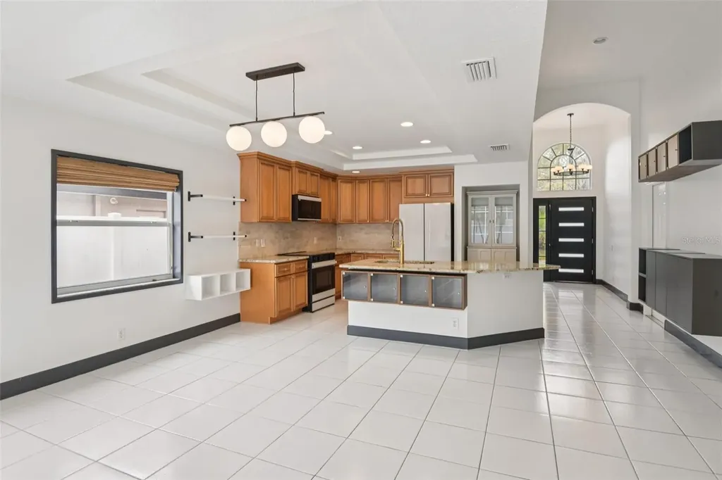 1266 Paradise Lake Drive Tarpon Springs FL 34689