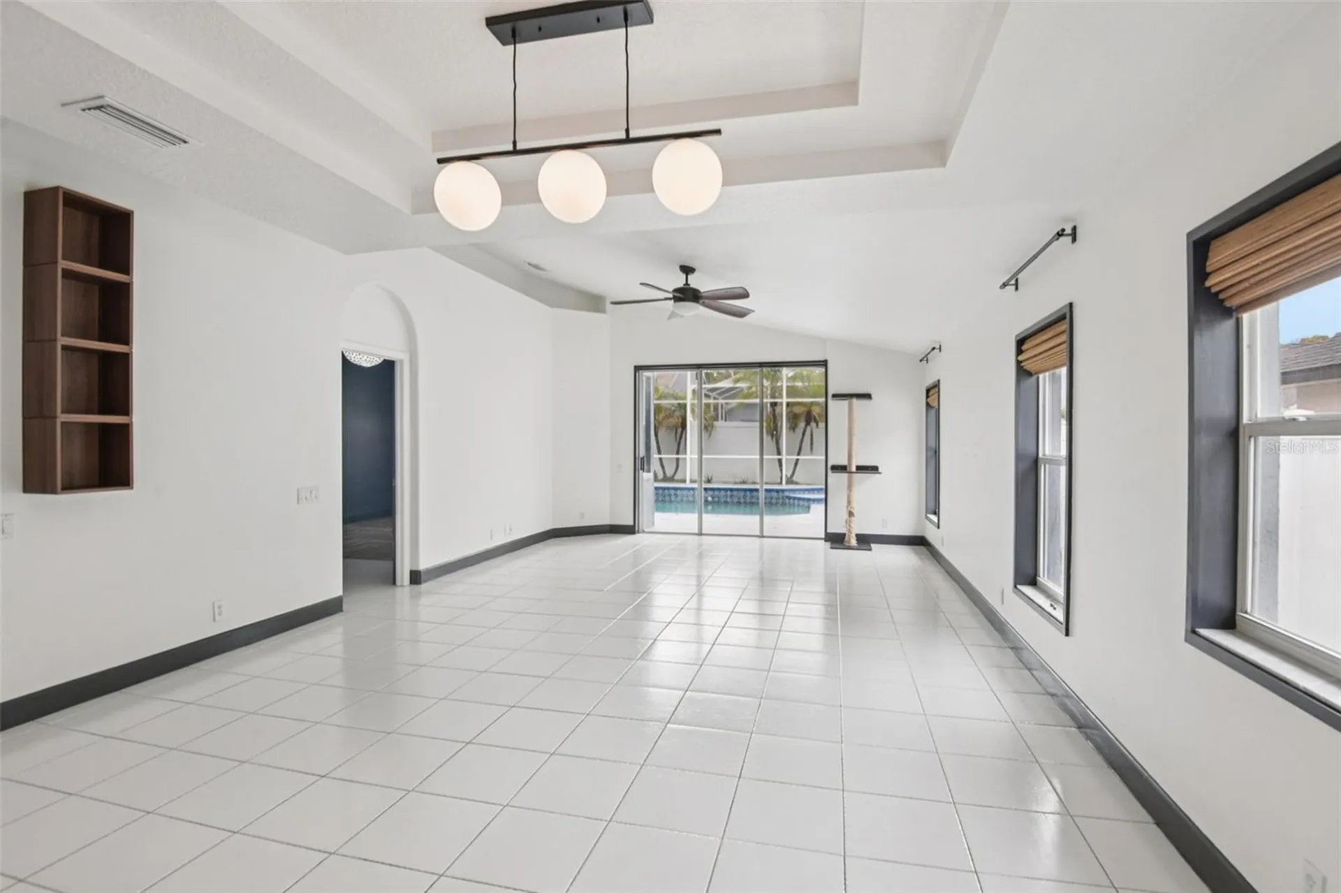 1266 Paradise Lake Drive Tarpon Springs FL 34689
