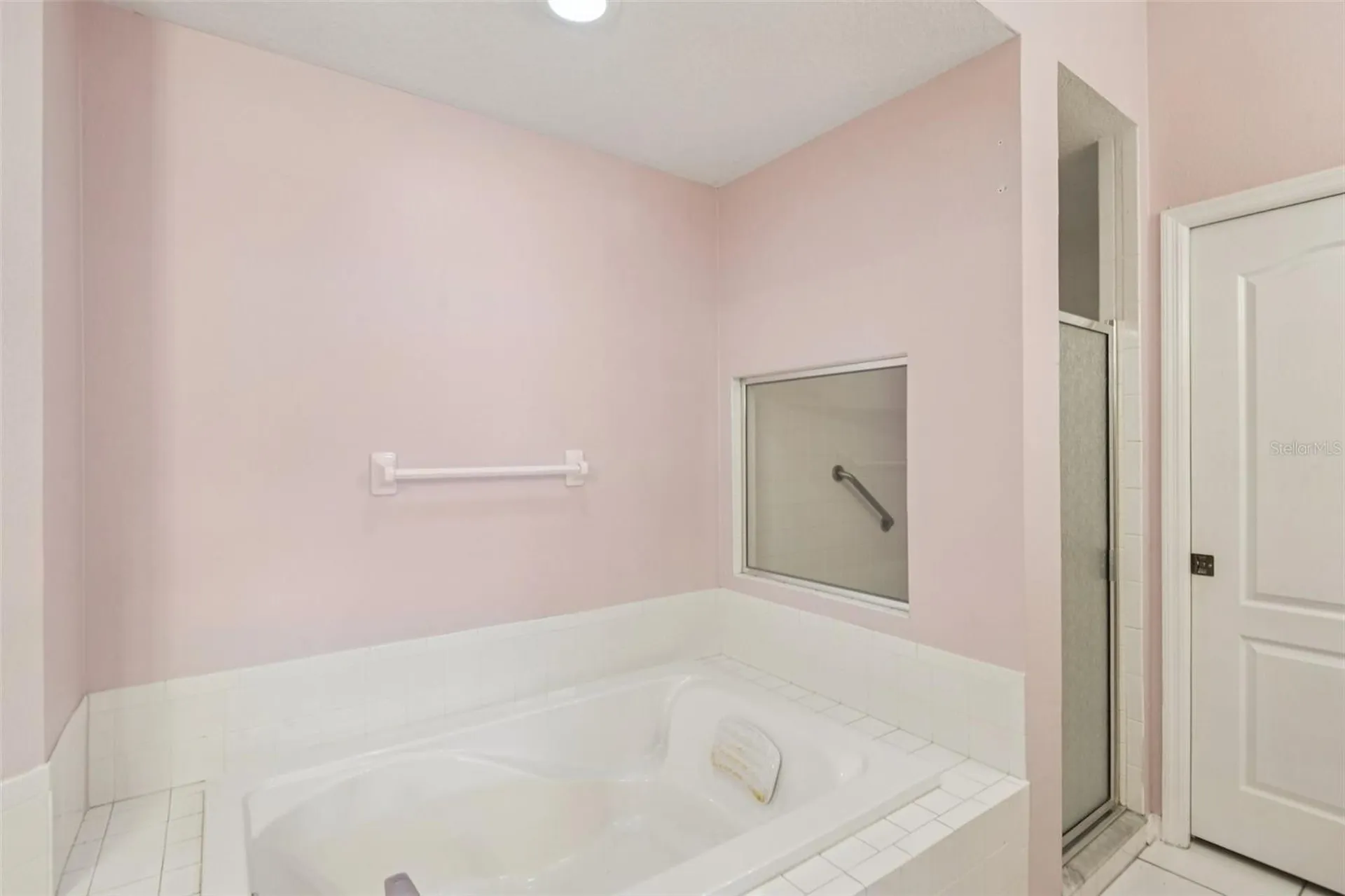 1266 Paradise Lake Drive Tarpon Springs FL 34689