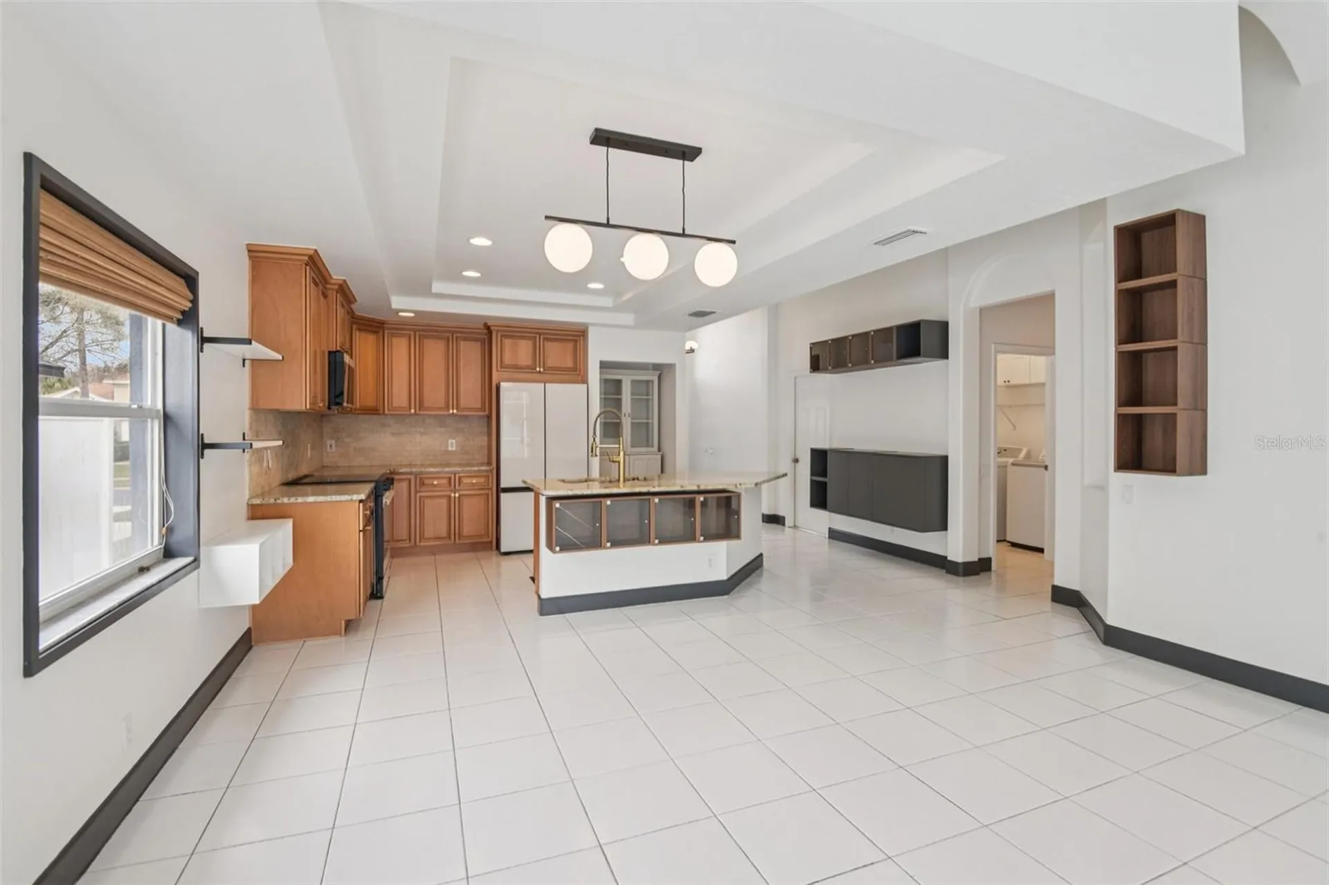 1266 Paradise Lake Drive Tarpon Springs FL 34689