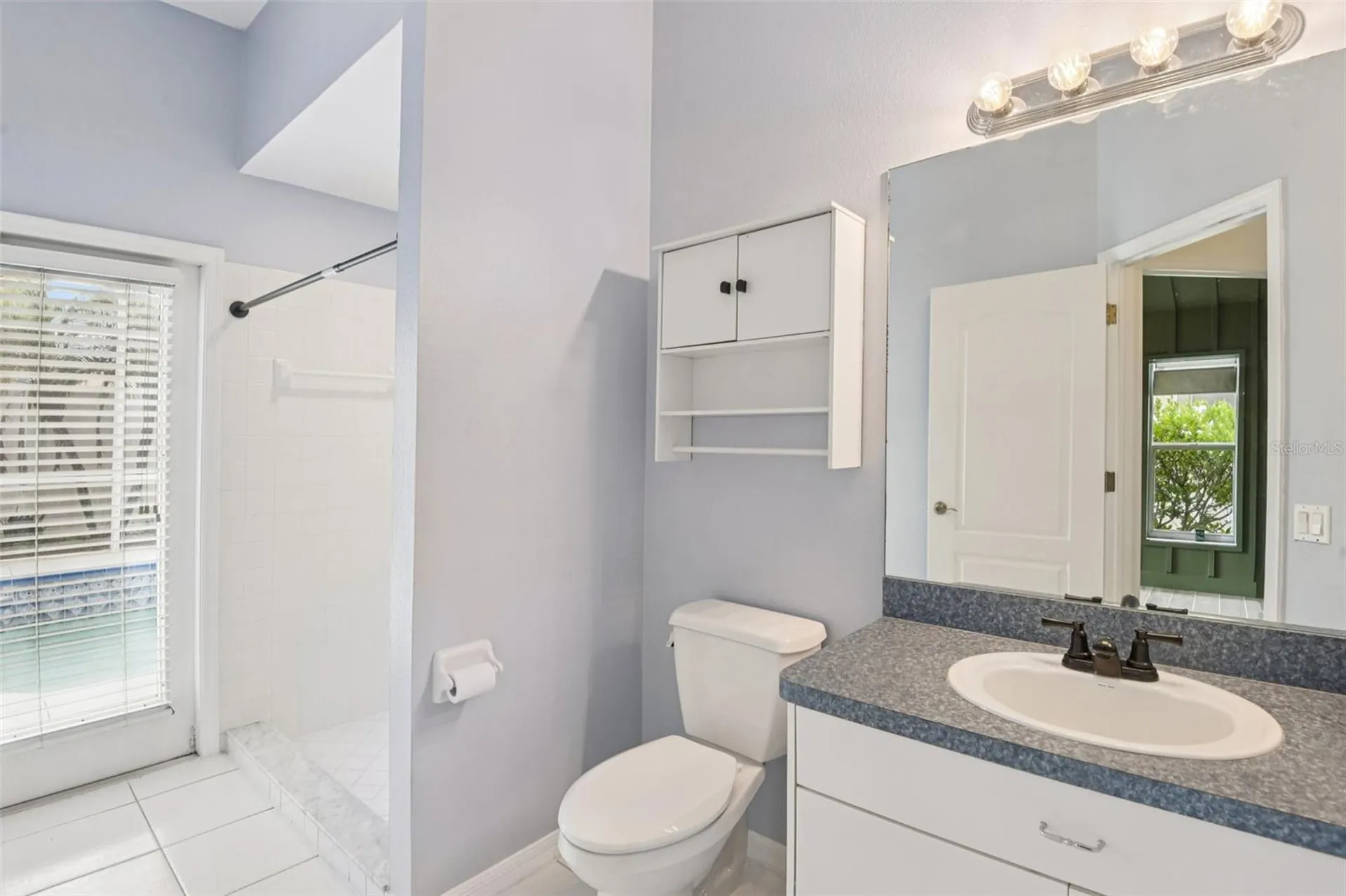 1266 Paradise Lake Drive Tarpon Springs FL 34689