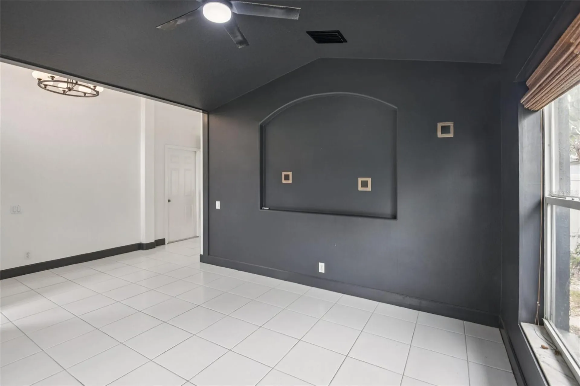 1266 Paradise Lake Drive Tarpon Springs FL 34689