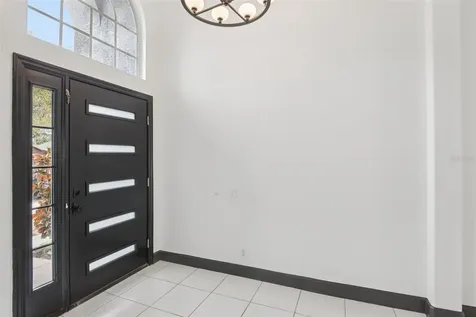1266 Paradise Lake Drive Tarpon Springs FL 34689