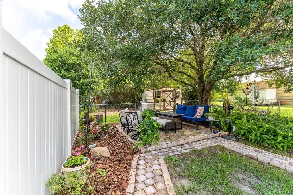 8725 E Rosemont Court Inverness FL 34450