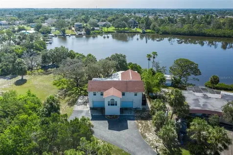 2020 Cove Court Holiday FL 34691