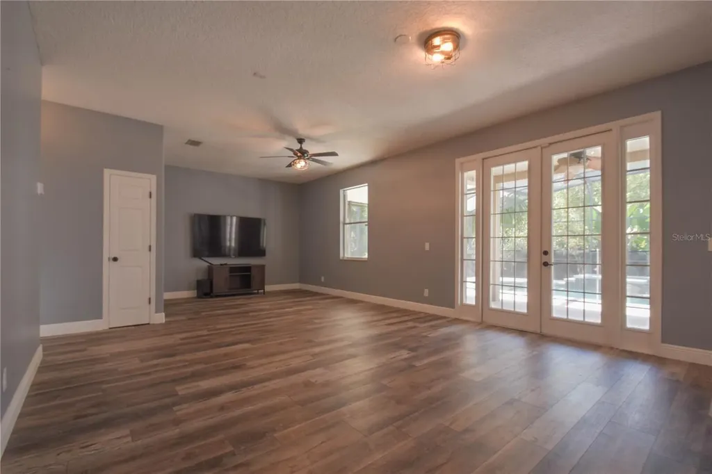 1843 Anna Catherine Drive Orlando FL 32828