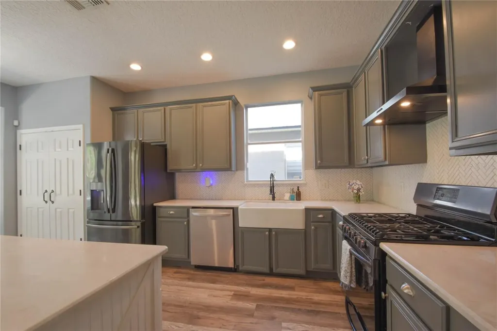 1843 Anna Catherine Drive Orlando FL 32828