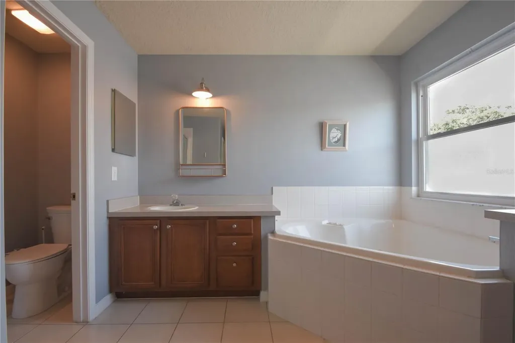 1843 Anna Catherine Drive Orlando FL 32828
