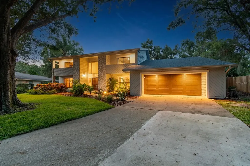 3217 Stoneybrook Lane Tampa FL 33618