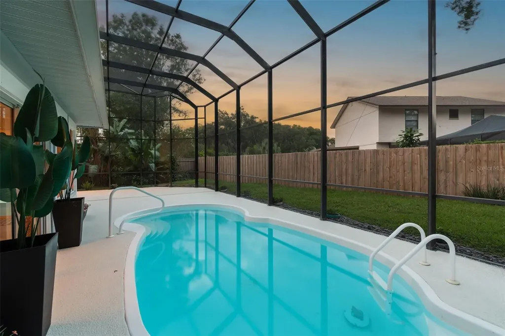 3217 Stoneybrook Lane Tampa FL 33618