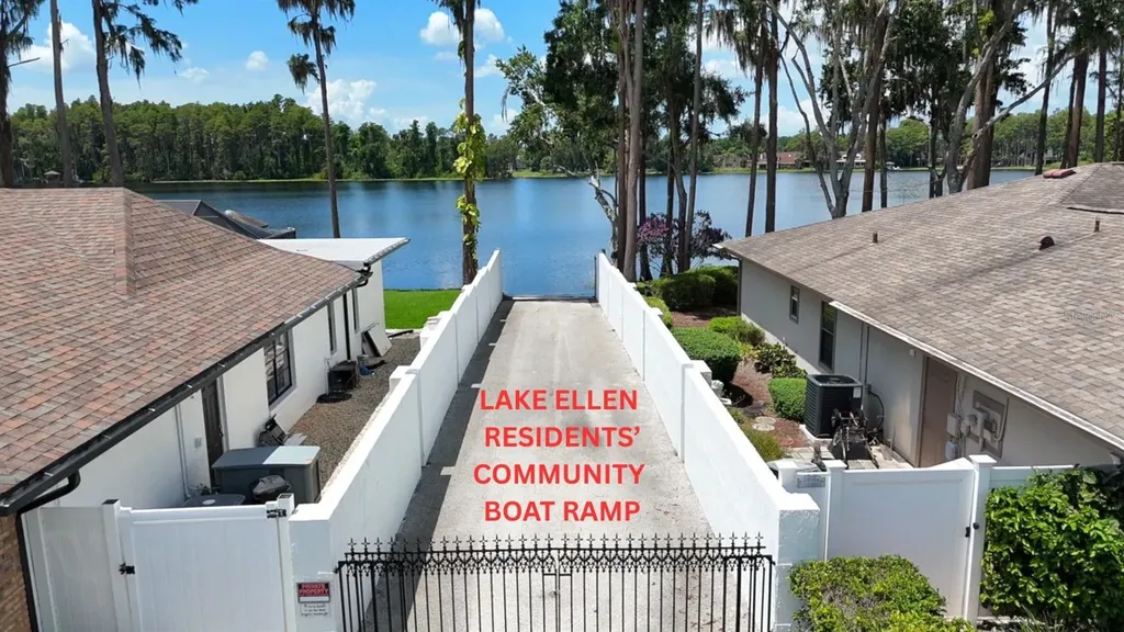 3217 Stoneybrook Lane Tampa FL 33618