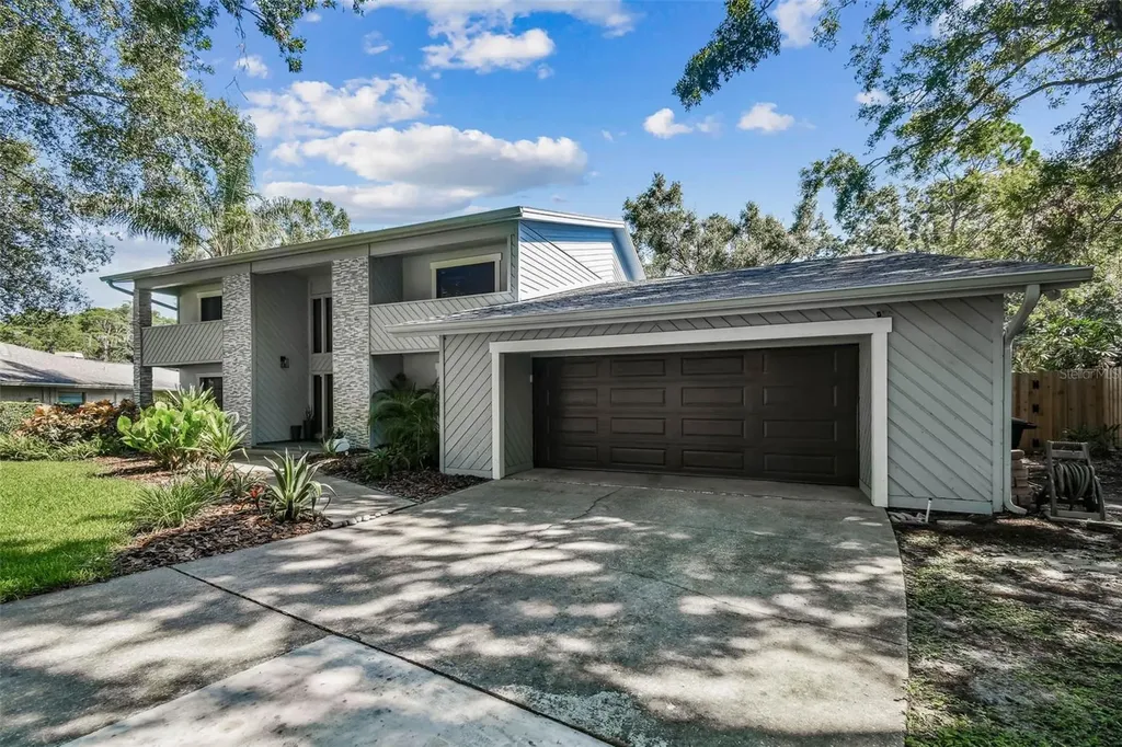 3217 Stoneybrook Lane Tampa FL 33618