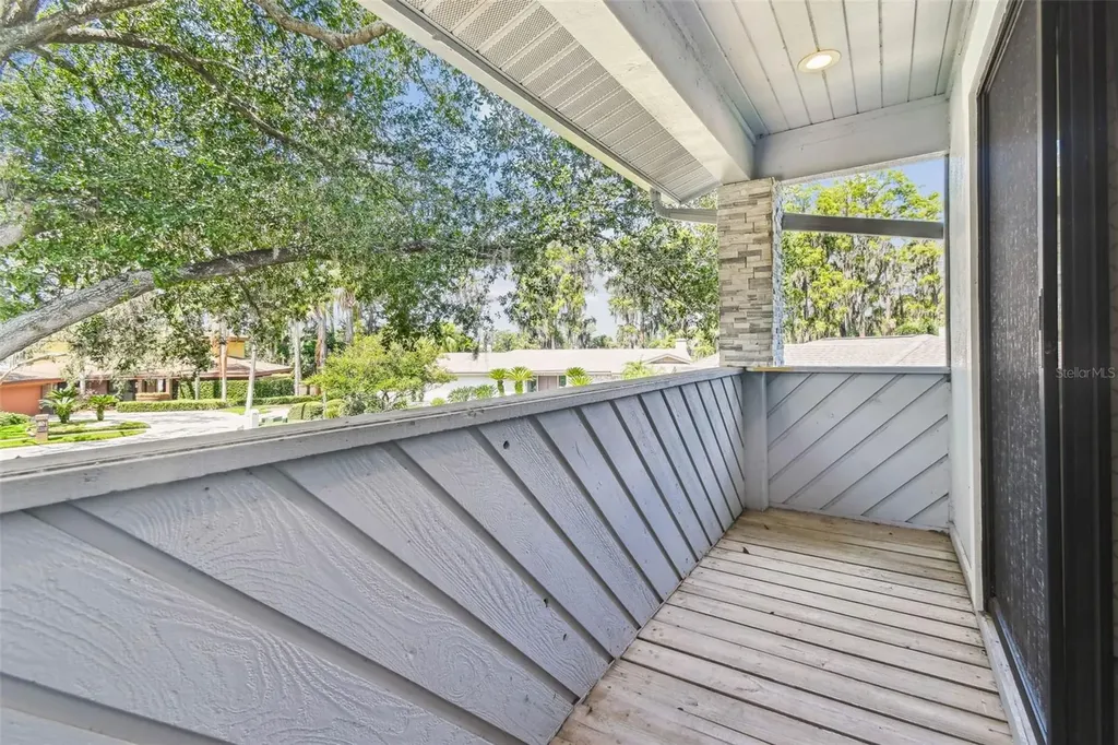 3217 Stoneybrook Lane Tampa FL 33618