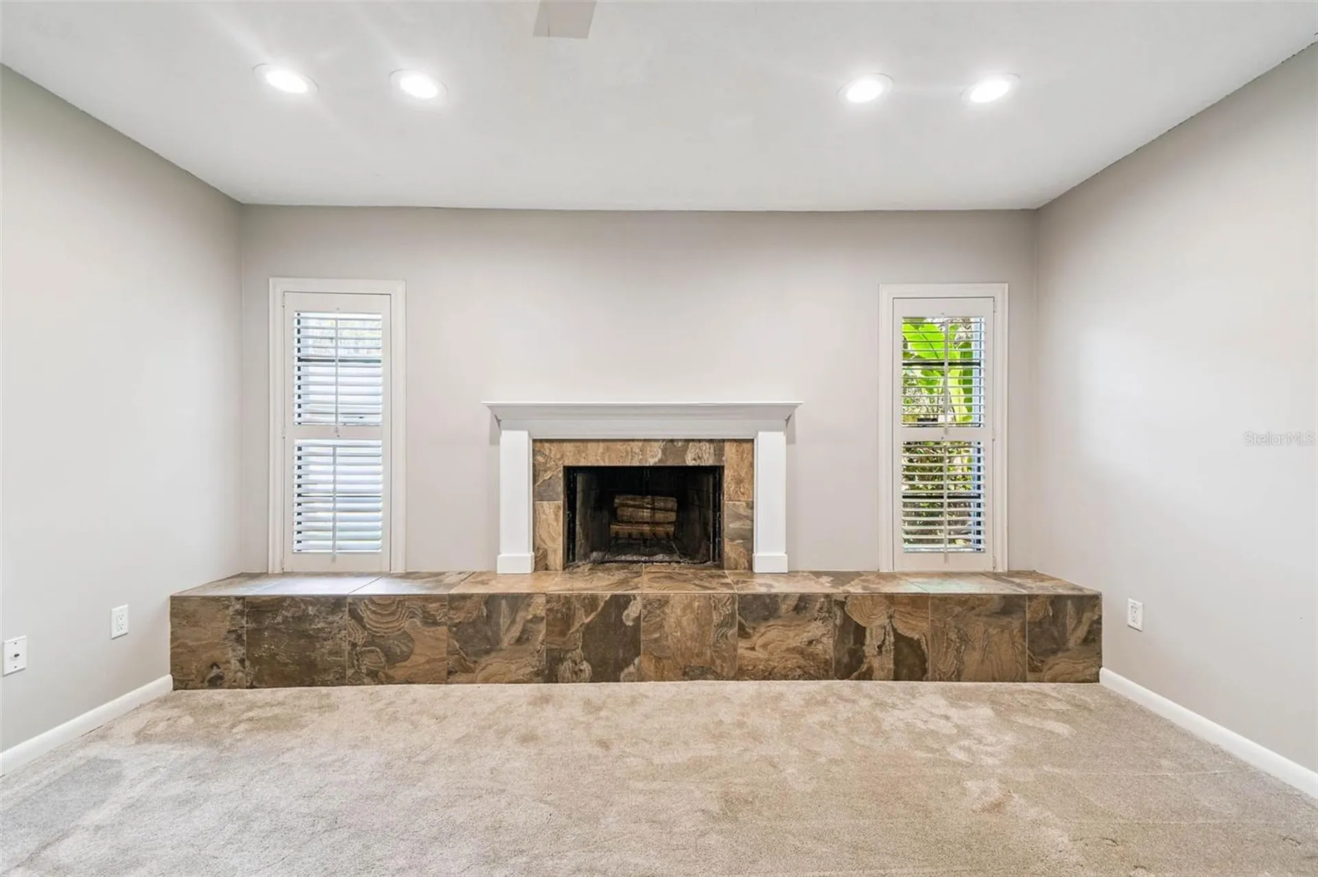 3217 Stoneybrook Lane Tampa FL 33618